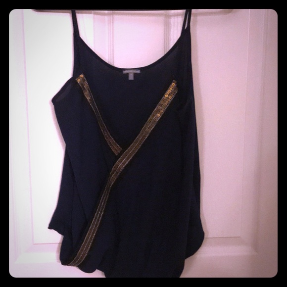 Going out top - Picture 1 of 4